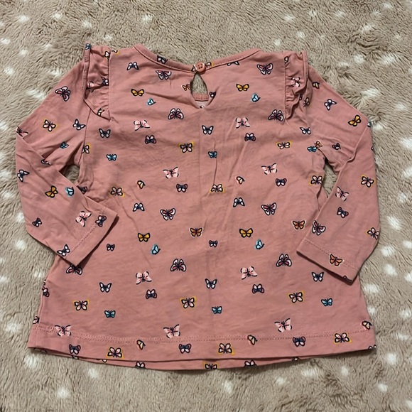 Carter’s baby girls top size 12 months - Picture 2 of 4